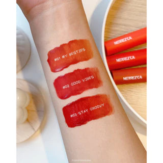 وشم الشفاه والخدود Merrez’ca #02 Good Vibes – منتج جديد ومختوم، يمنحك لوناً ثابتاً وإطلالة طبيعية نابضة بالحيوية.